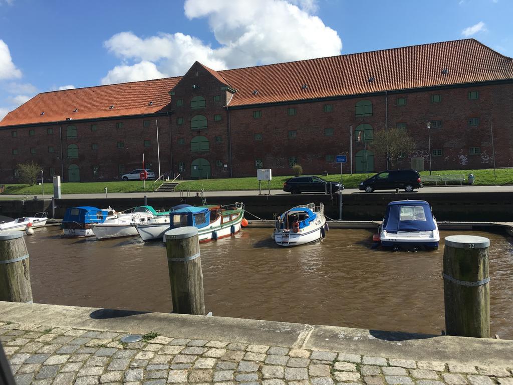Gasthaus Hafenblick Tönning Buitenkant foto